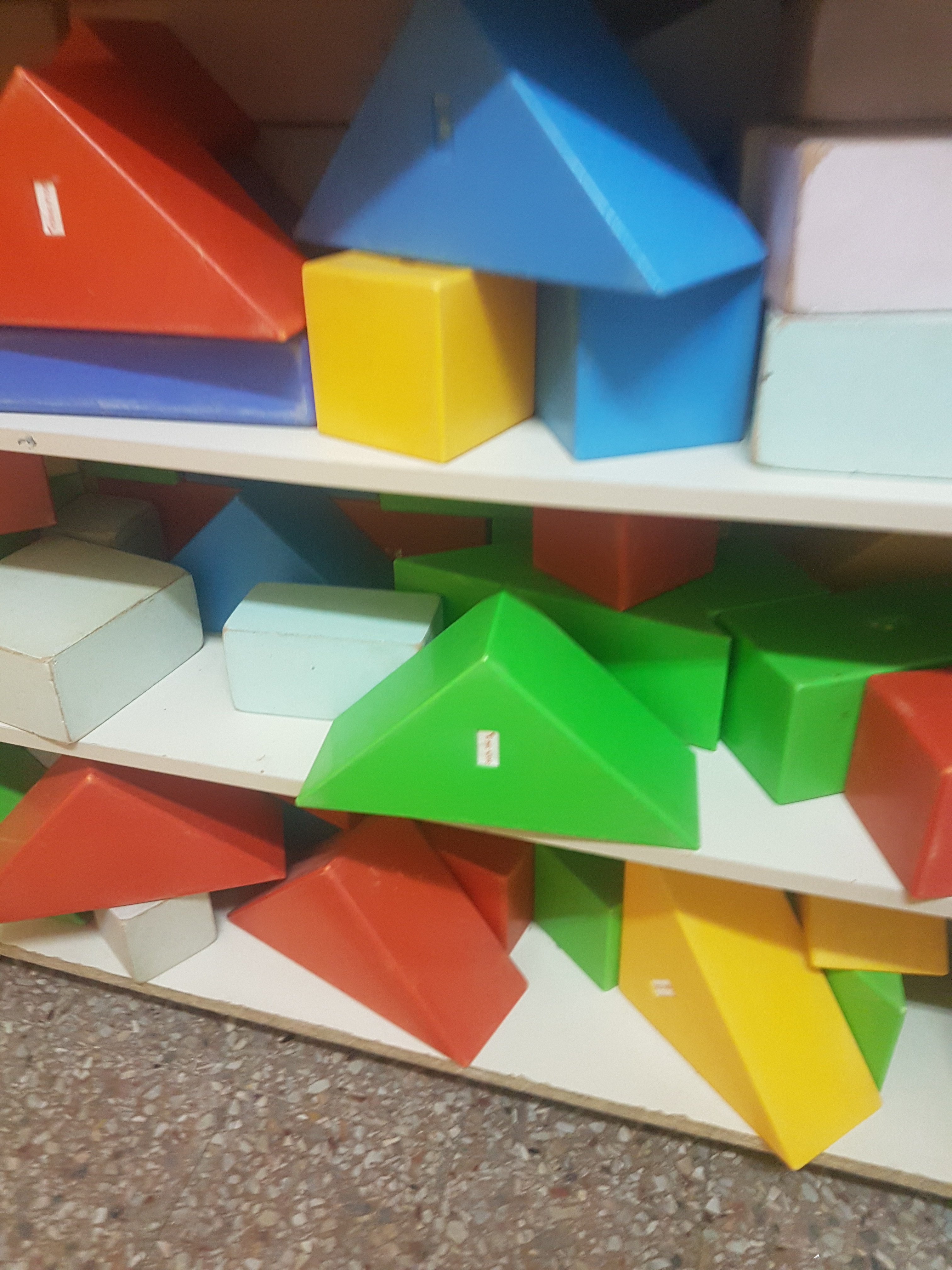 עע עע